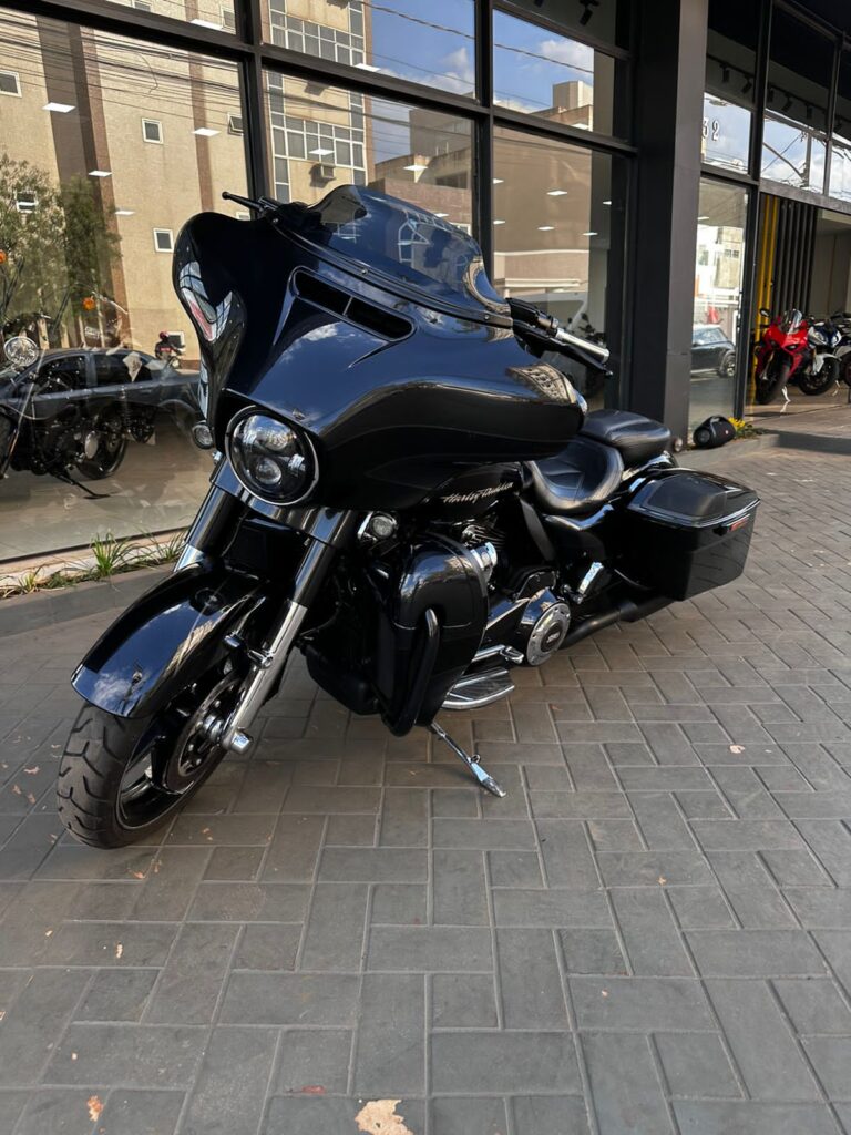 FDP0D74 CVO STREET GLIDE (1)